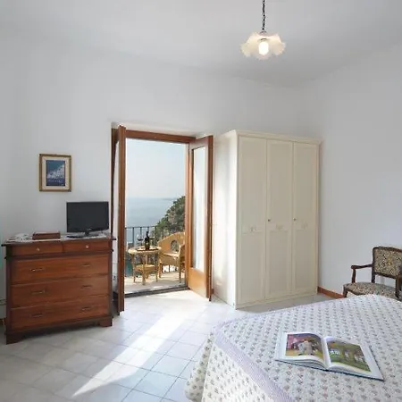 Sleeps 6 Air Con Wifi Villa *